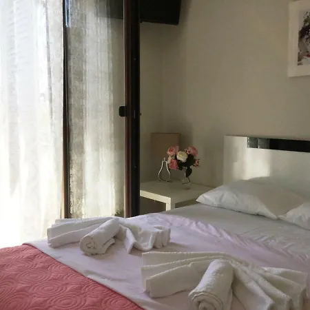 Villa-moras Group